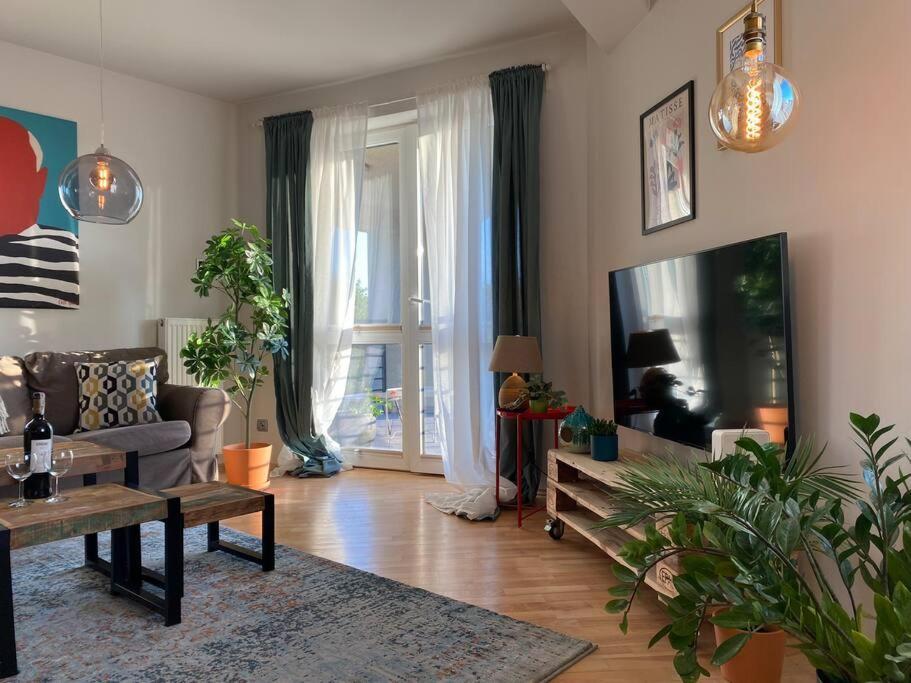 Valley Art House & Parking Bezplatny Podziemny Κίελτσε Εξωτερικό φωτογραφία